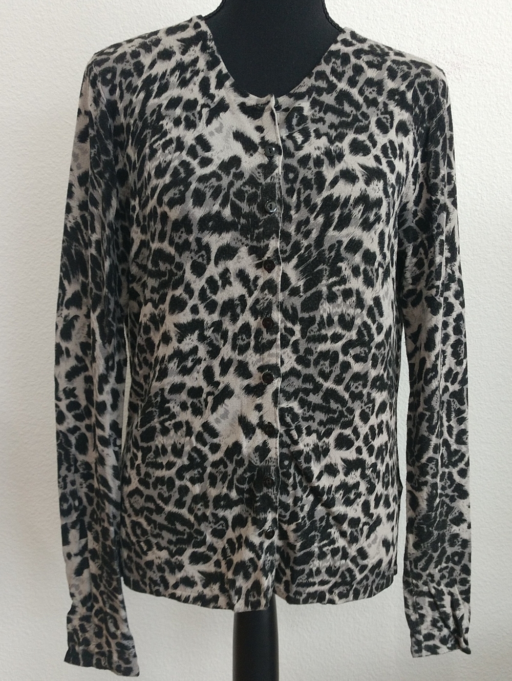 Women's Leopard Print Button-Up Cardigan - Black & Gray